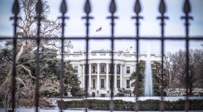 La carrera a la Casa Blanca y a la espera de BANXICO